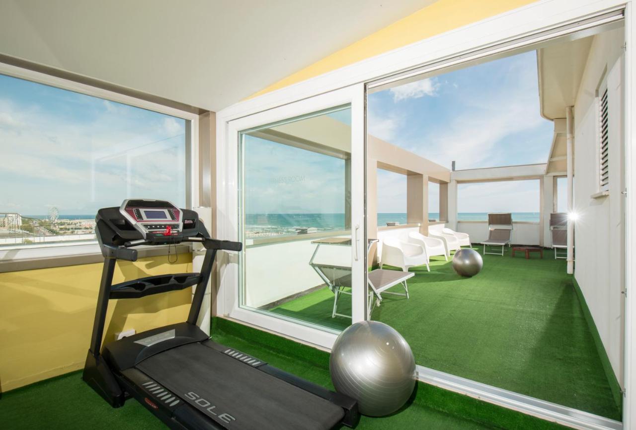 National Hotel ريميني المظهر الخارجي الصورة