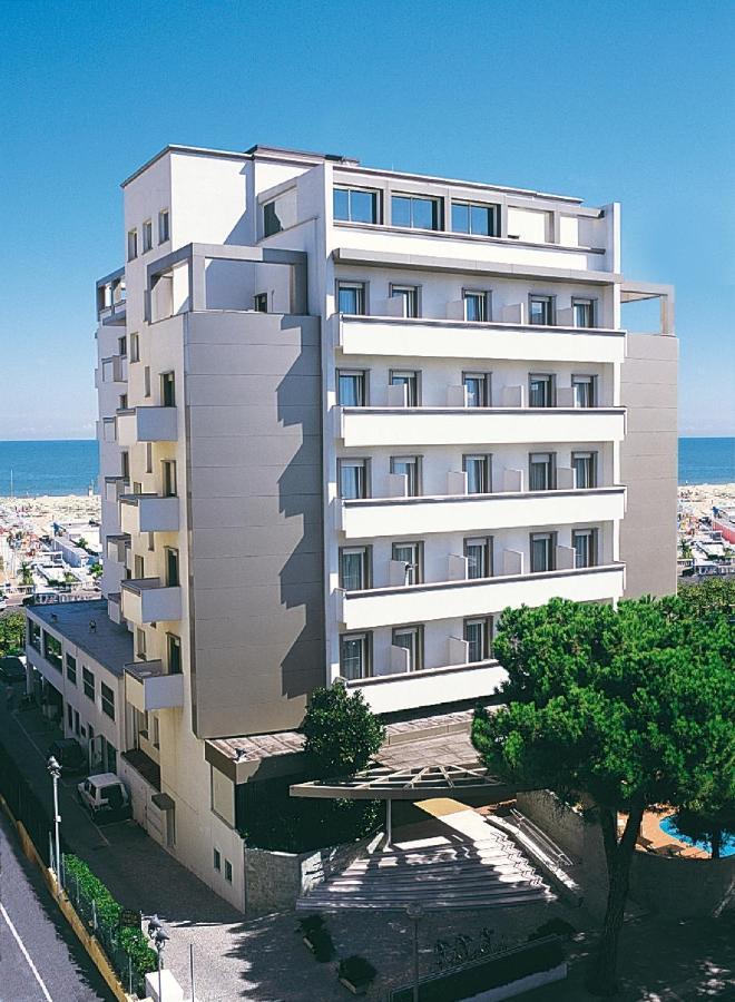 National Hotel ريميني المظهر الخارجي الصورة