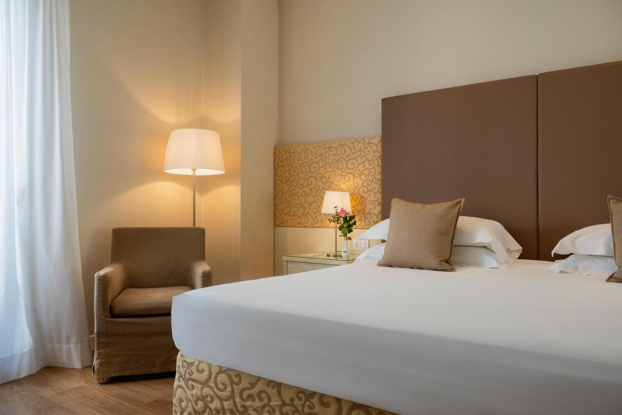 National Hotel ريميني المظهر الخارجي الصورة