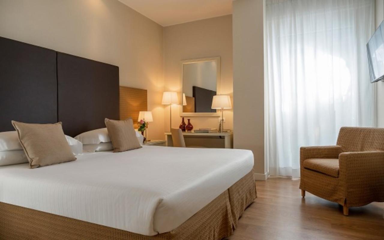 National Hotel ريميني المظهر الخارجي الصورة